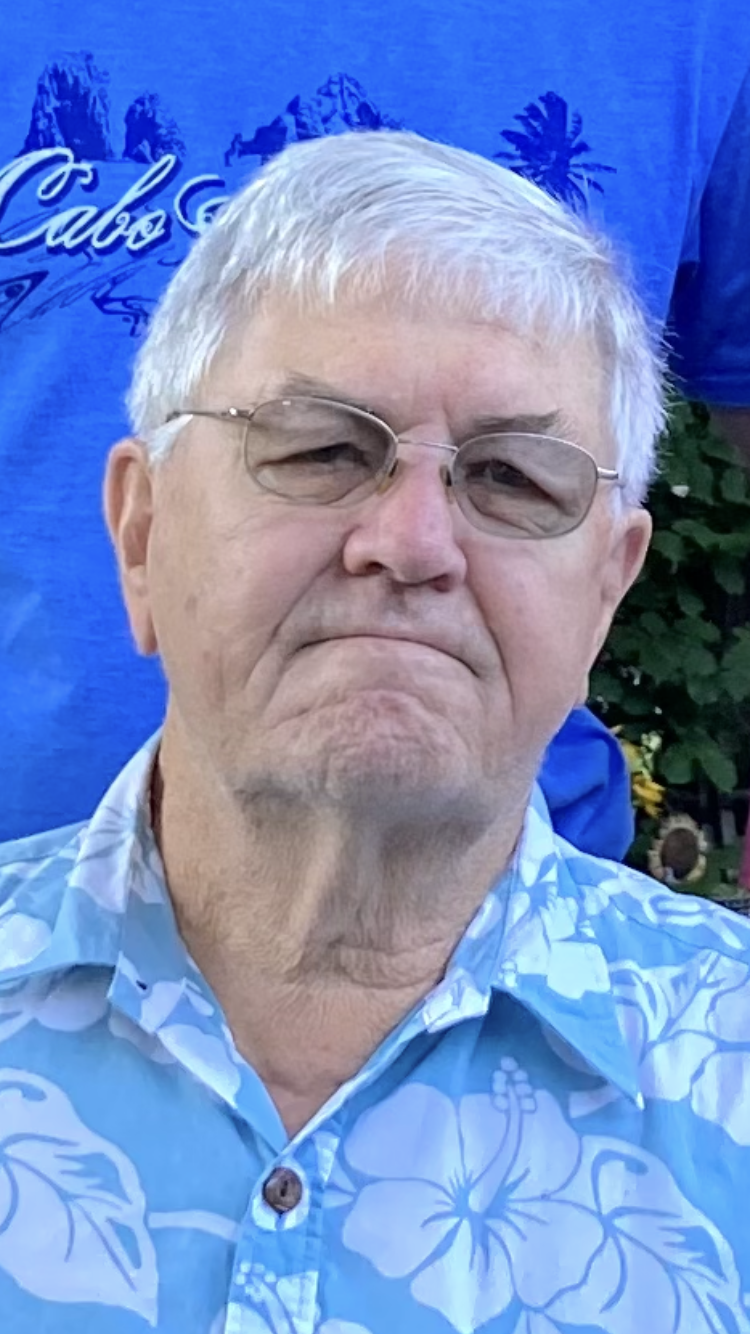 Dave Riggers died Oct. 3 in Leavenworth, WA. 